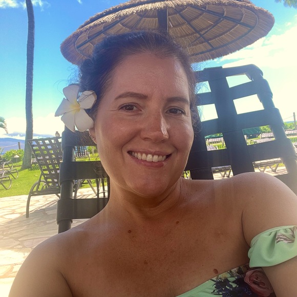 Meet your Posher, Erin - Picture 6 of 6